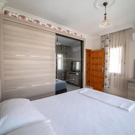 Magnificent Close To The Beach With Backyard And Private Pool In Fethiye, Mugla Apartamento *