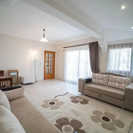 Magnificent Close To The Beach With Backyard And Private Pool In Fethiye, Mugla * Фетхие