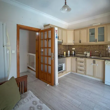 Magnificent Close To The Beach With Backyard And Private Pool In Fethiye, Mugla Apartamento *