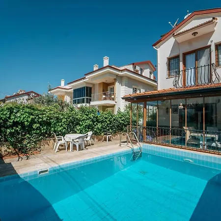 Apartamento Magnificent Close To The Beach With Backyard And Private Pool In Fethiye, Mugla
